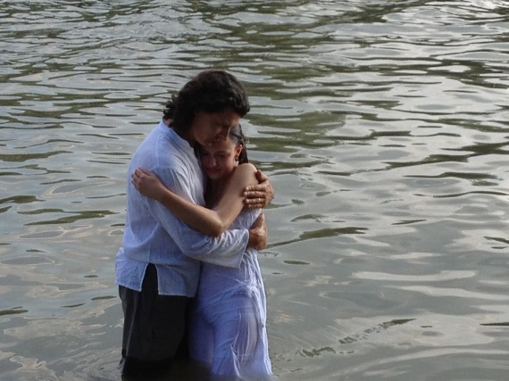 Levi baptizes Ana !
